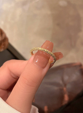 新款金色素圈磨砂戒指