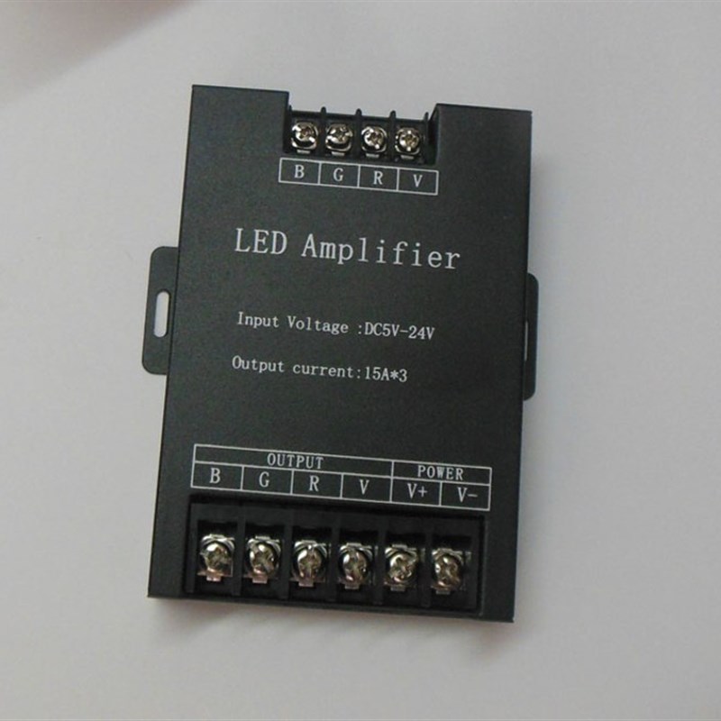 led七彩按键360W控制器5-24V七彩RGB灯带模组信号中继器放大器30A