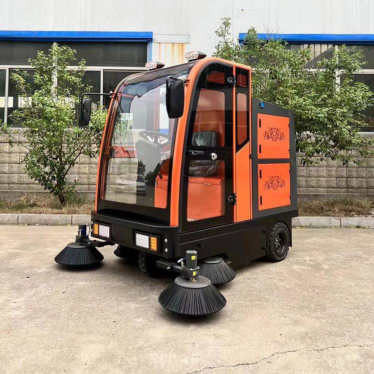 全封闭座2100驾型扫地机吸小区物业电清动扫车72公路垃圾树叶尘机