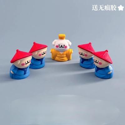 迷你可爱皇帝狗情绪稳定神器工位桌面小摆件治愈车载中控台装饰品