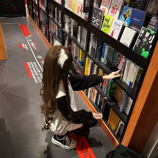 呆喵假发网红少萝自然lolita假发双马尾齐刘海新款时尚罗马卷75cm