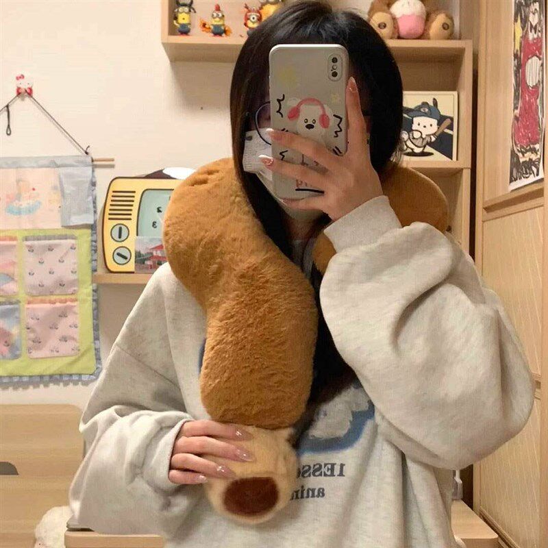 卡皮巴拉问号u型枕水豚毛绒玩偶抱枕飞机旅行睡觉护颈枕头便携