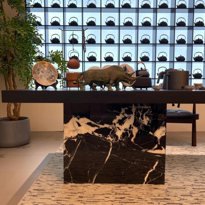 新中式岩板茶桌2025新款北美黑胡桃木茶台家用客厅高级感实木茶桌