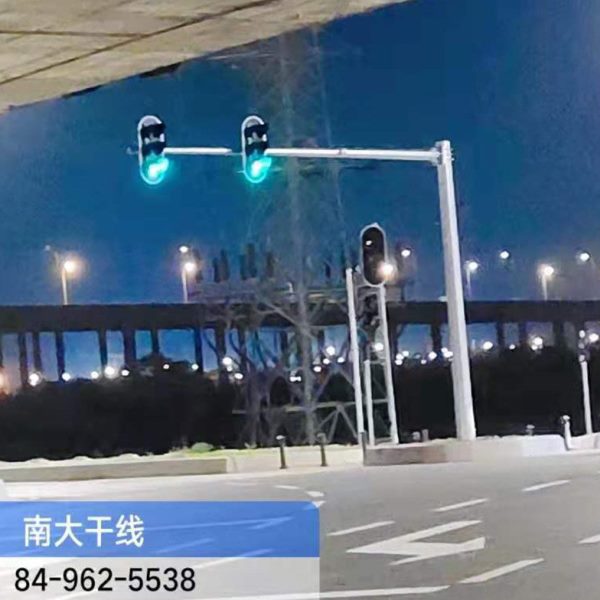 监控支架道路交通安全设施交通标志牌立杆杆柱式标志单警示牌