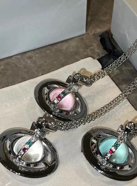 西太h土星项链女新款星球长项链叠戴玻璃球吊坠轻奢高级感毛衣链