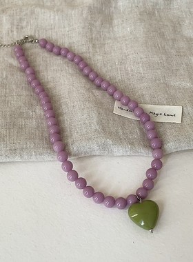 紫色串珠撞色爱心项链女个性显白时尚气质优雅潮流百搭颈链锁骨链