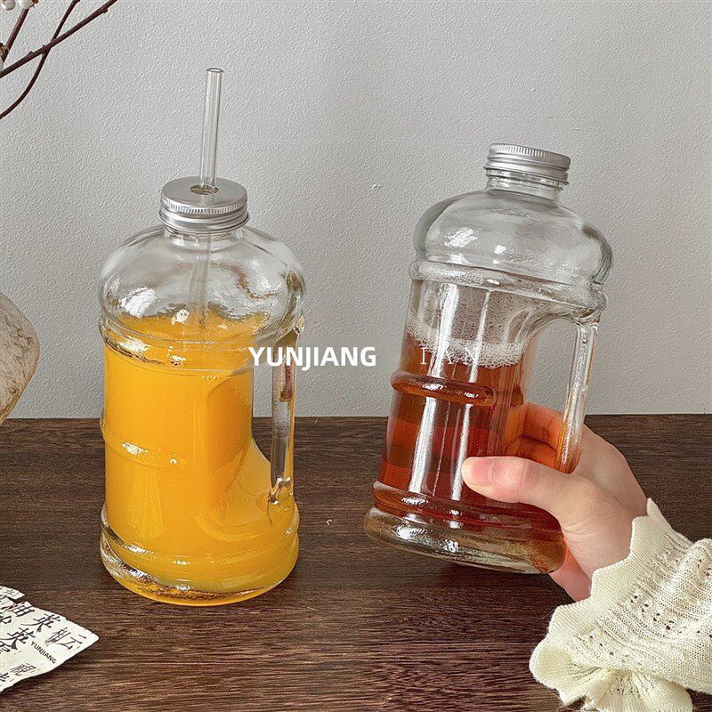 创意大容量奶瓶家用手柄玻璃饮料瓶密封盖酒壶便携式冷水水壶