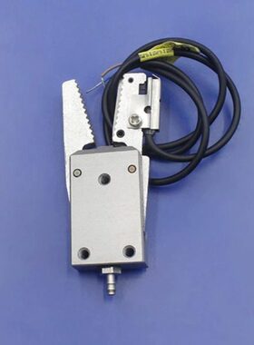 捡知水口迷你机械手夹具CHK EM 12 C附传感器配件耐高温真空外牙