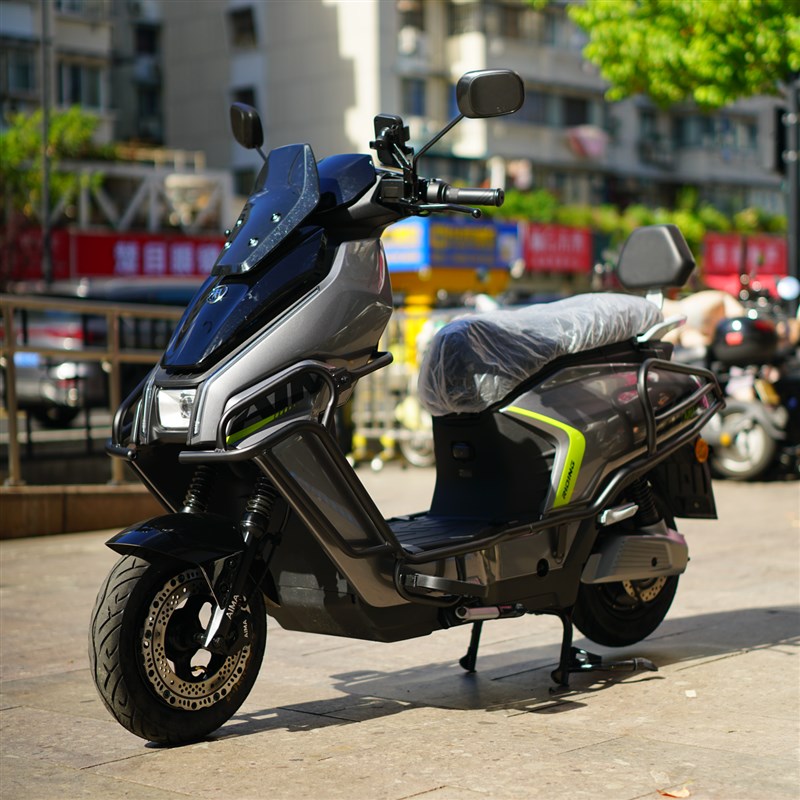 适用爱玛赤焰FB57加粗防撞防摔全车护杠保险杆T尾架货架改装配件