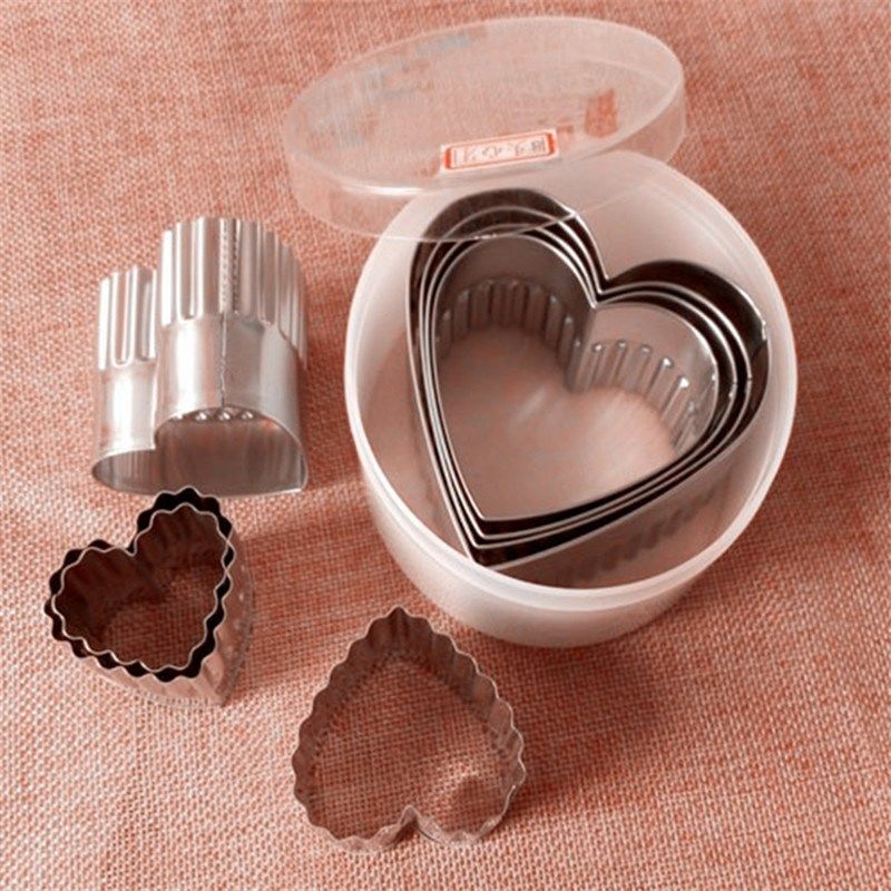不锈钢心形光级牙级切模套装8头心型花级爱心饼干模具烘焙工具