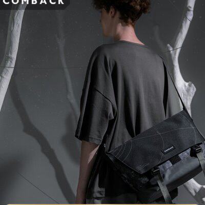 COMBACK时尚男士斜挎包男星空创意邮差包潮流背包单肩包学生书包