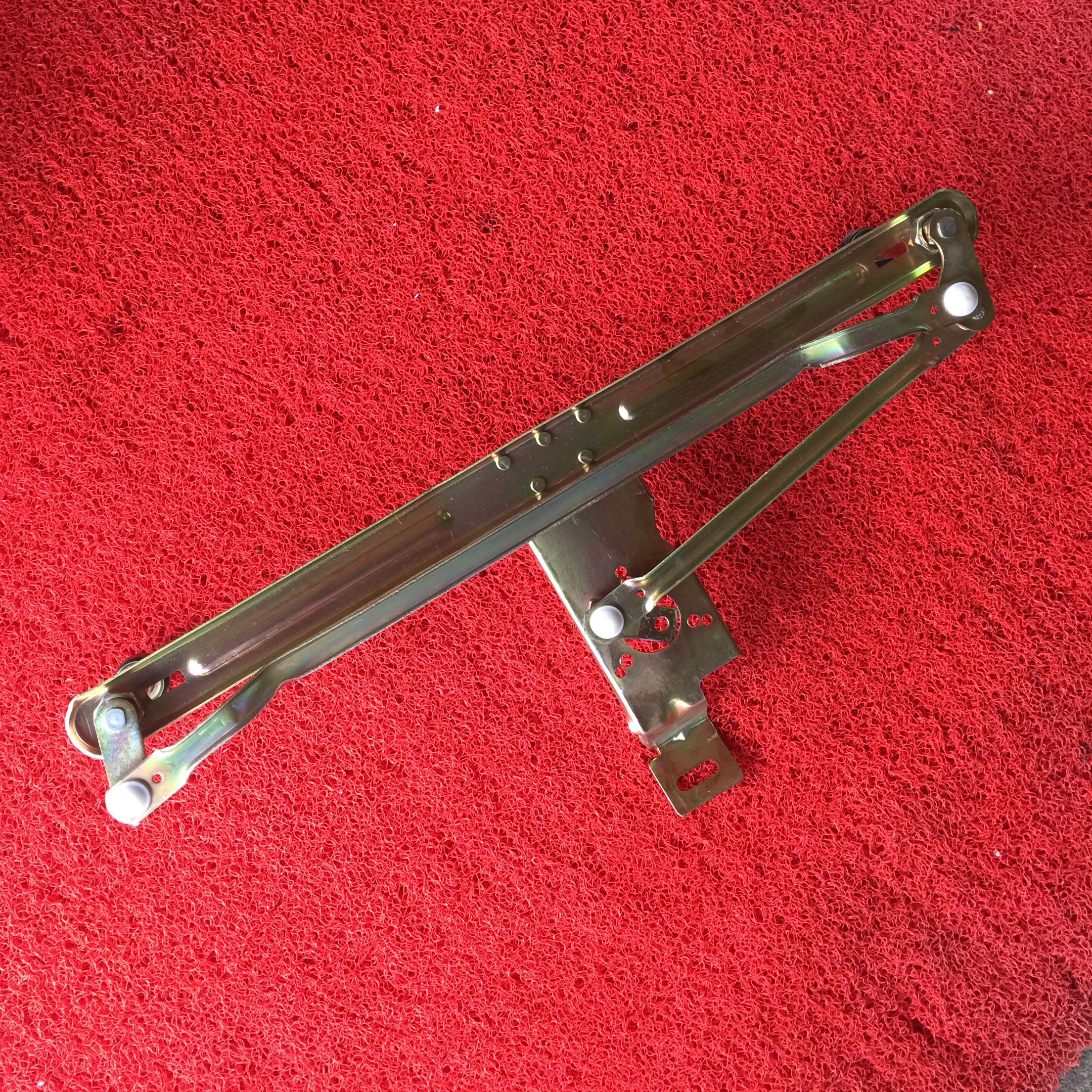 【钦州扬声汽配i】原厂钦机大四缸福达福龙大四缸雨刮连动杆