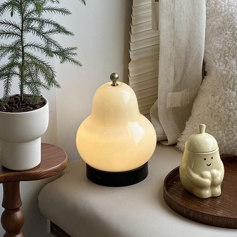 法式玻璃梨子灯主卧n室床头柜书房奶油琉璃气氛台灯充电可携式小