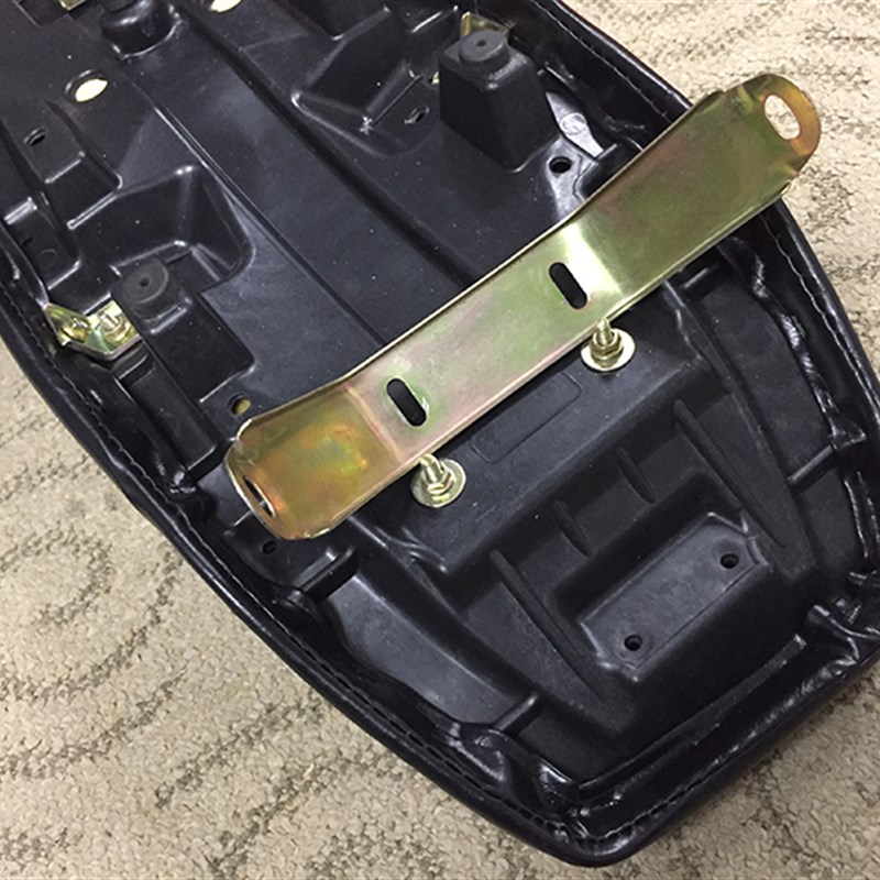 金城AX100坐垫总s成 长春AX100座垫 大座 座包总成