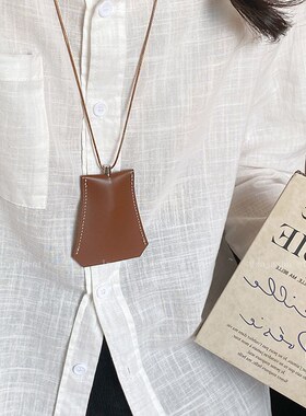 皮革挂脖磁吸眼镜墨镜夹项链女长款挂绳百搭衣服装饰挂链毛衣配饰