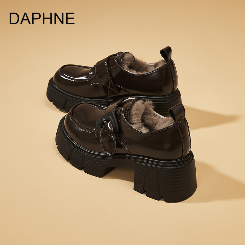 达芙妮加绒乐福鞋女2025新款冬季复古棕色小皮鞋厚底增高保暖棉鞋