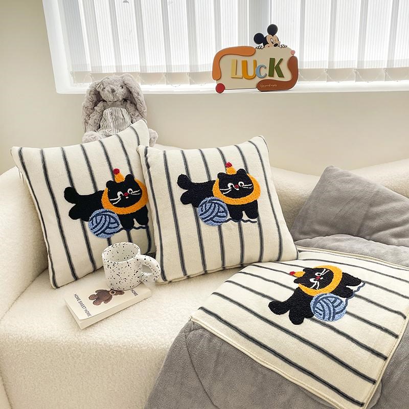 抱枕被子两用个性可爱二合一盖y毯办公室午睡车载靠枕儿童沙发被