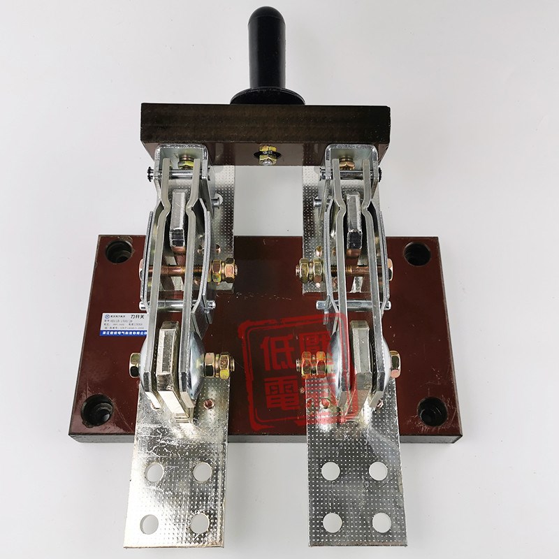 HD11B-1500A/28 2P单相双线 单向开启式刀开关 单投隔离闸刀开关