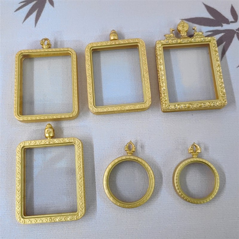 新双面玻璃唐卡嘎乌盒方形4*5磨砂圆G形唐卡盒空盒随身小吊坠外壳