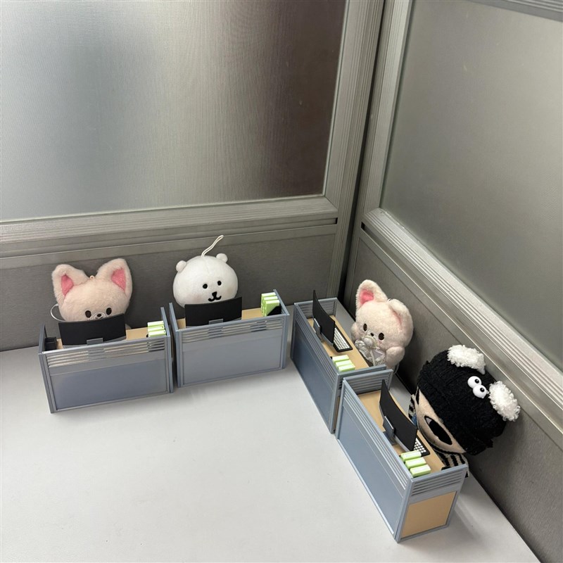 可爱迷你牛马桌模型工位布置装饰B品桌面摆件创意礼物送女朋友闺