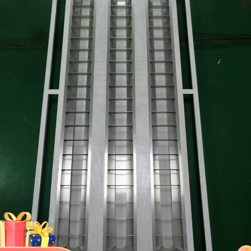 空调出风口格栅灯600T5t日光灯盘双管带罩嵌入洁净天花灯槽荧光灯