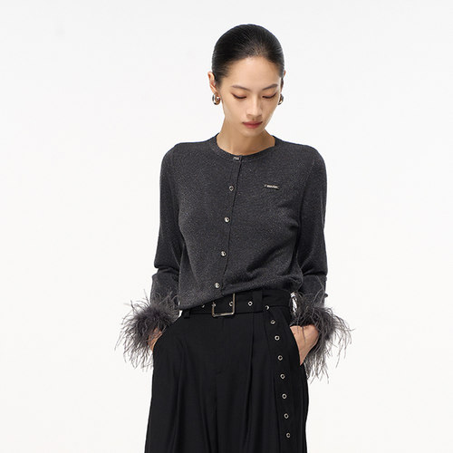 【时菲菲】商场同款春季新品袖口羽毛装饰上衣NDY1A51830