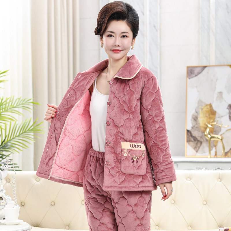 冬季夹棉睡衣女士开衫长袖珊瑚y绒三层加厚保暖中老年妈妈大码睡
