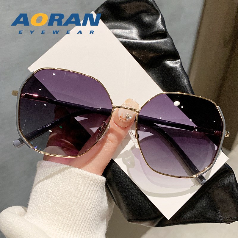 高级感2025h新款偏光小脸太阳镜女士开车防紫外线强光眼镜女款墨