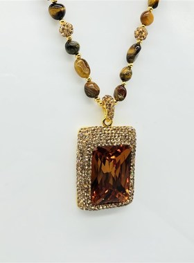 光感变色苏丹石吊坠项链咖色虎眼石链条I女复古时尚高级感厂家直