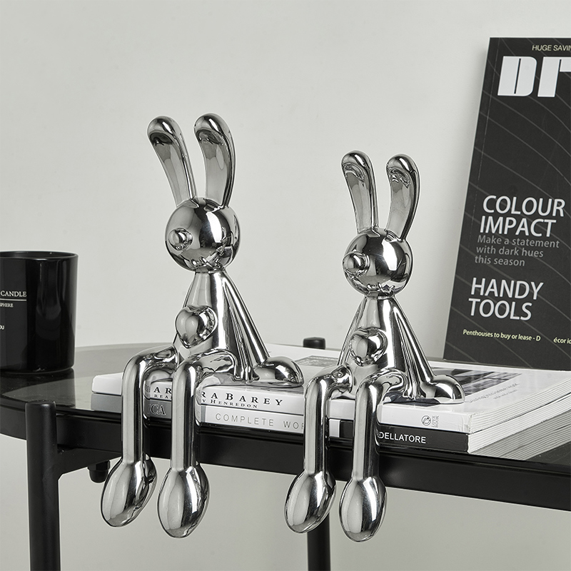 轻奢高档电镀银兔子坐姿摆件客厅酒柜桌J面边电视柜吊脚娃娃装饰