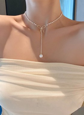 水晶蝴蝶结e吊坠项链女轻奢小众设计感2024年新款潮高级感气质颈