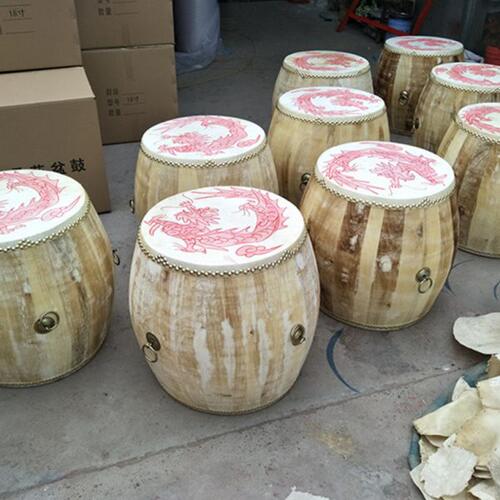 立式牛皮大鼓威风锣鼓战鼓堂鼓演出龙纹鼓杨木白茬鼓专业打击乐器