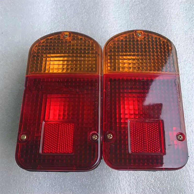 五菱电动燃油观光车货车12V后尾灯总成后Y转向灯总成