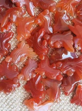红玛瑙金鱼吊坠挂件饰品红色小鱼项坠年年有余水晶鱼男女随身挂饰