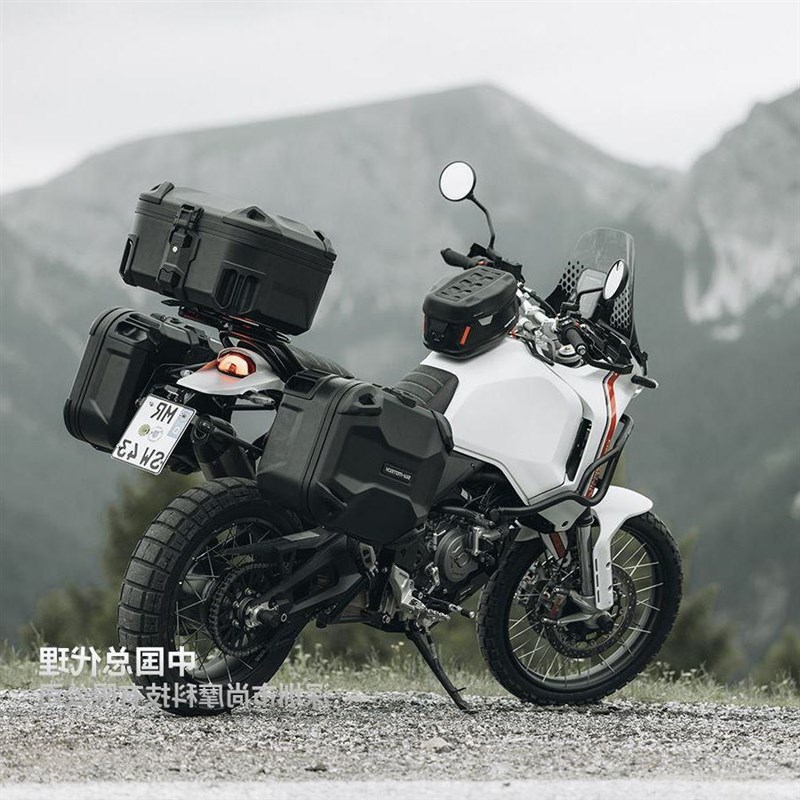 SW-MOTEiCH 新款DUSC摩托车塑料尾箱边箱结实防水轻便通用