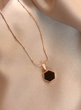 暗黑几何吊e坠女网红项链潮钛钢锁骨链不掉色ins网红嘻哈玫瑰金