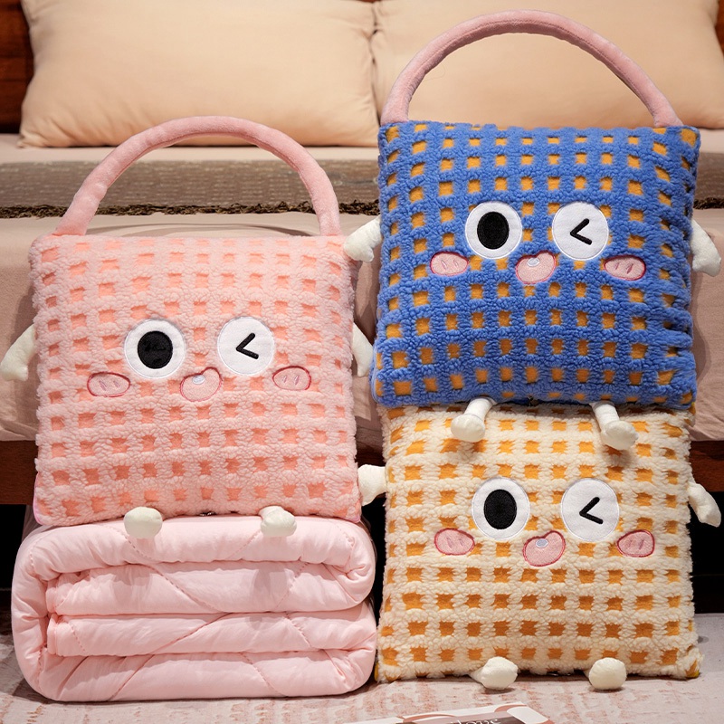 汽车抱枕被子两用加厚车载靠枕办公室折叠靠垫午睡枕头毯子二合一