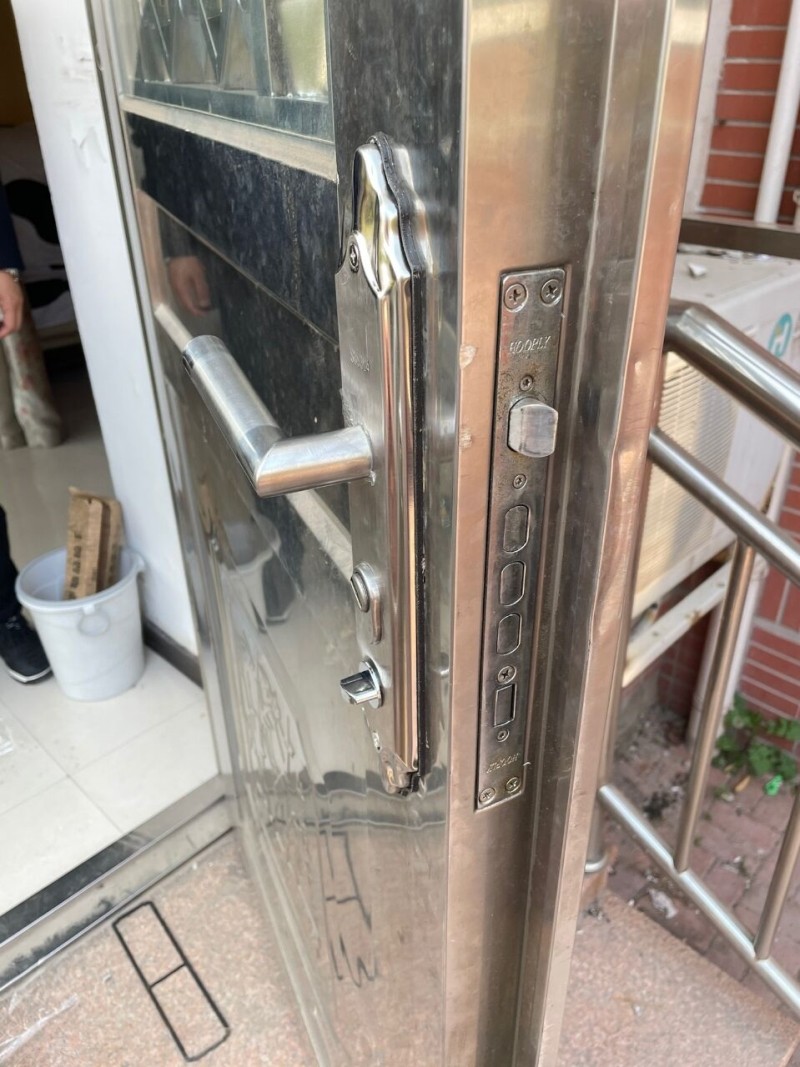 .加厚配件不锈钢手柄左右通用型面板门锁加宽进户门把手防盗门拉