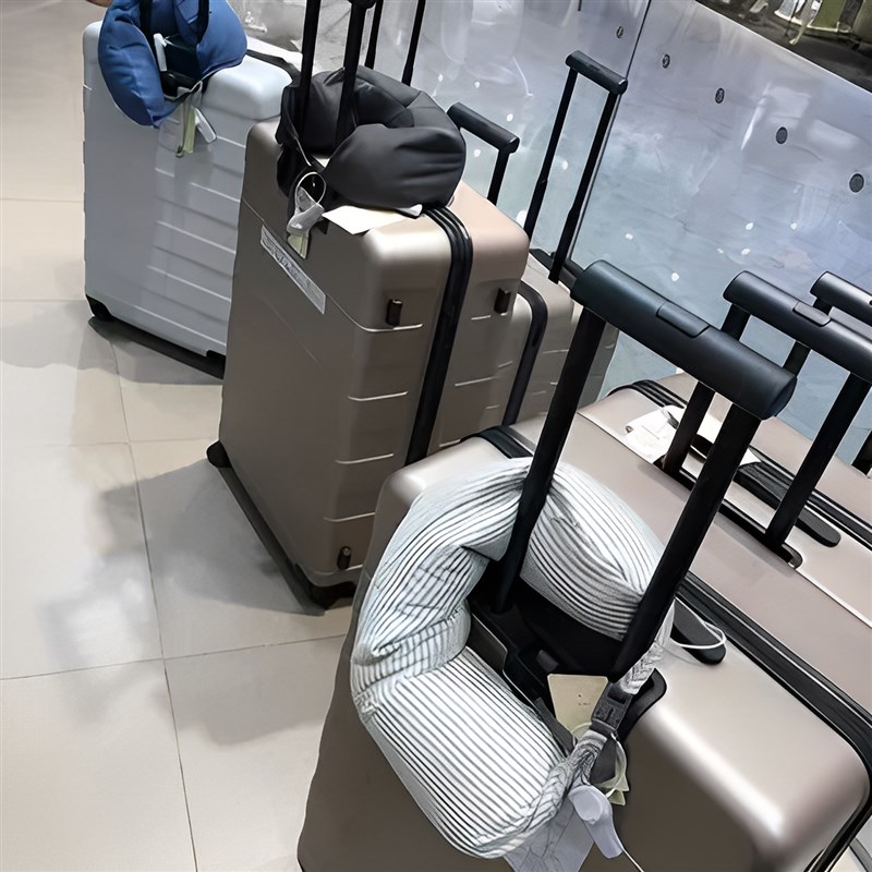 无印便携U型枕飞机旅行枕护颈枕颈椎枕头脖L枕U形枕办公室午睡靠