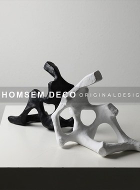 现代简约抽象坐姿人物艺术摆件样板房间I办公室客厅书房桌面软装