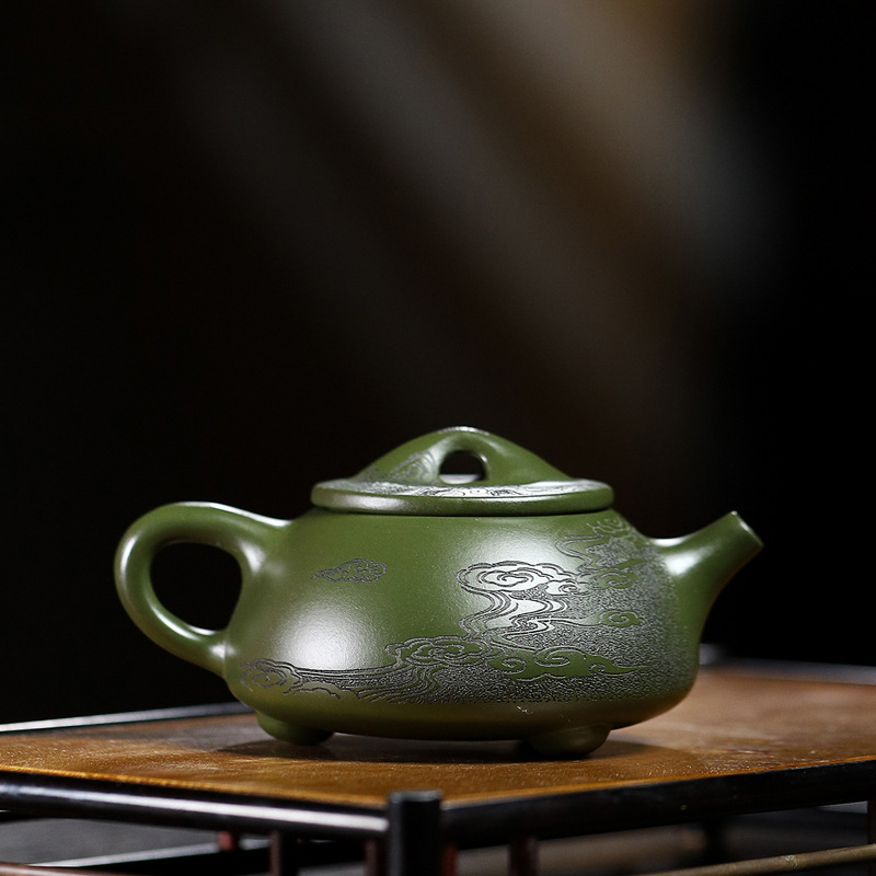 一件起批宜兴手工墨绿泥紫砂壶名家款 平步青云景舟石瓢茶壶单壶