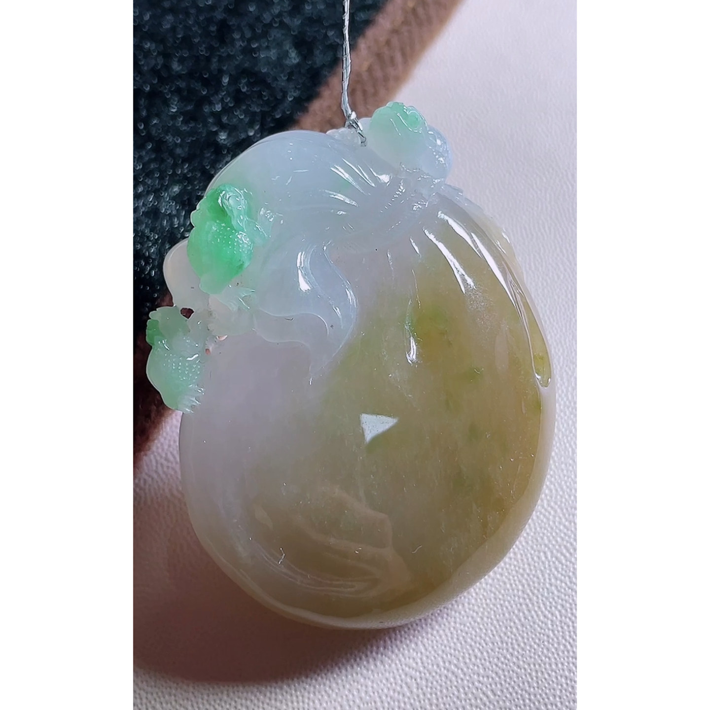 缅甸天然A货玉石翡翠 老坑冰种手工精雕黄加绿钱袋吊坠