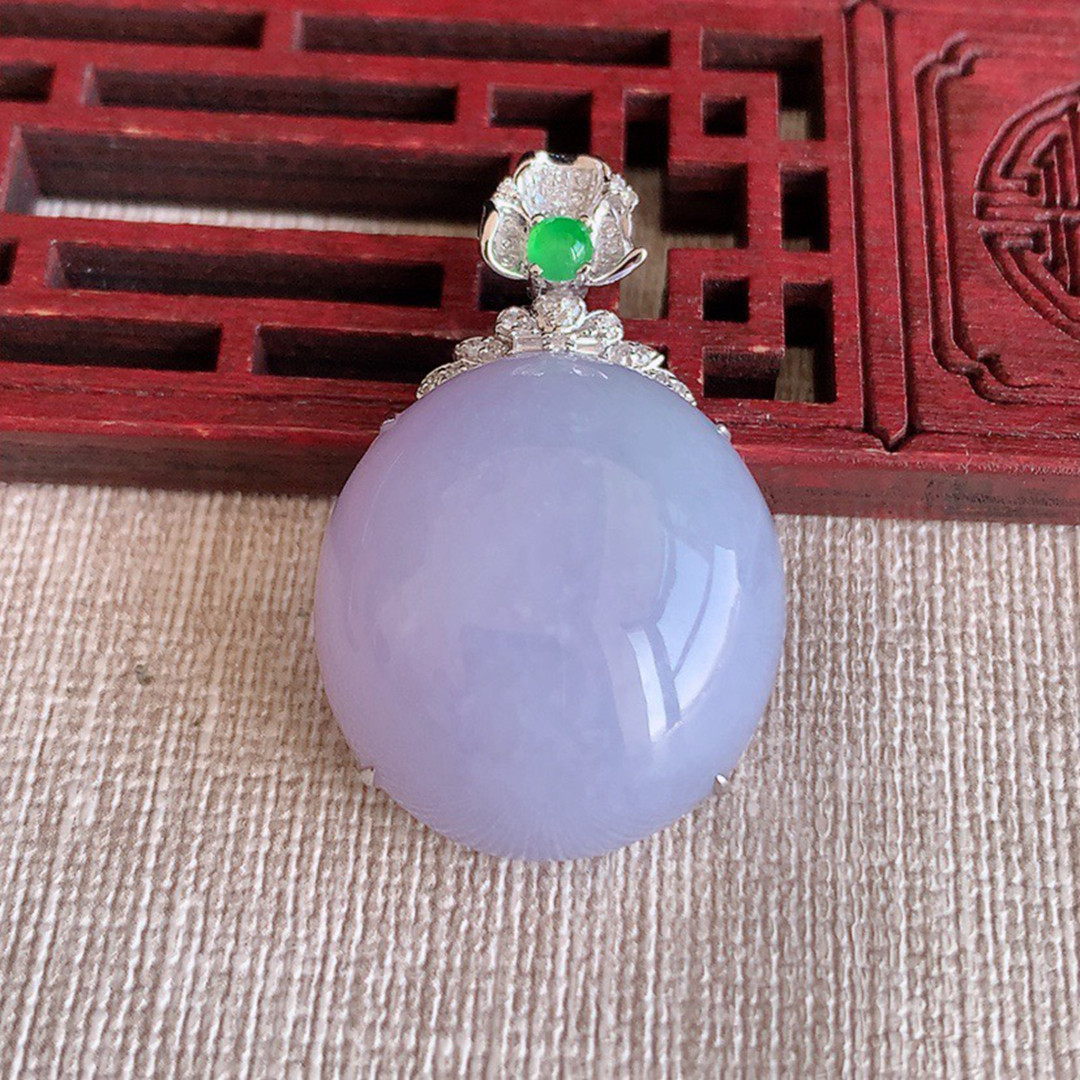 缅甸天然A货玉石翡翠 老坑冰种 手工精雕18K金伴钻紫罗兰蛋面吊坠