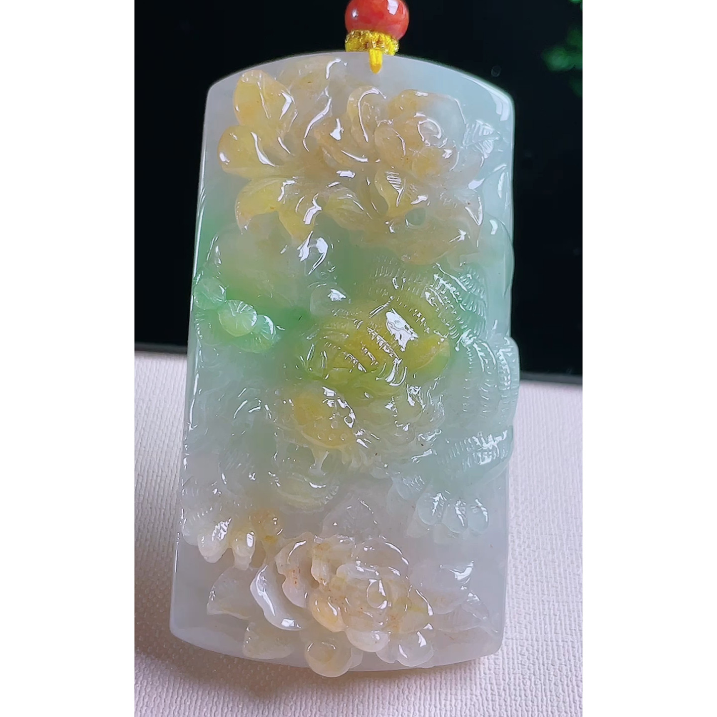 缅甸天然A货玉石翡翠 老坑冰种手工精雕黄加绿老虎牌吊坠