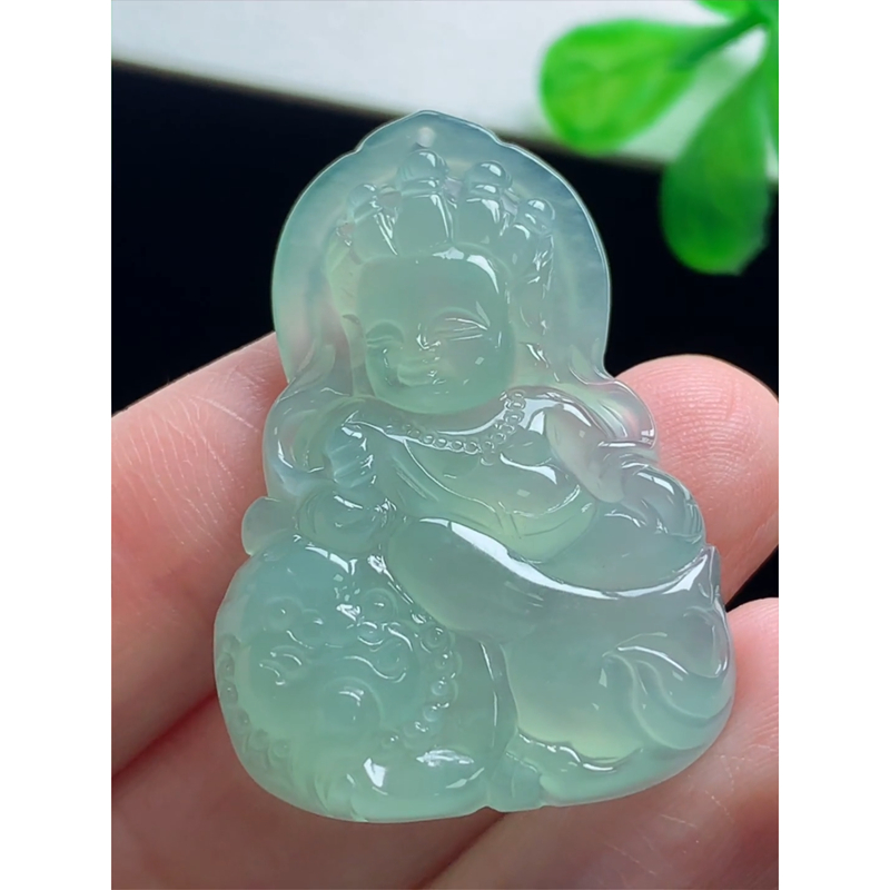 缅甸天然A货玉石翡翠 老坑冰种 手工精雕 浅绿文殊菩萨吊坠