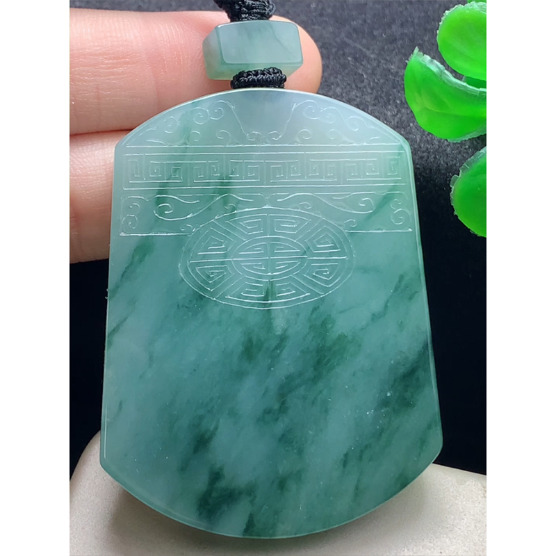 缅甸天然A货玉石翡翠 老坑冰种 手工精雕  飘花仿古无事牌吊坠