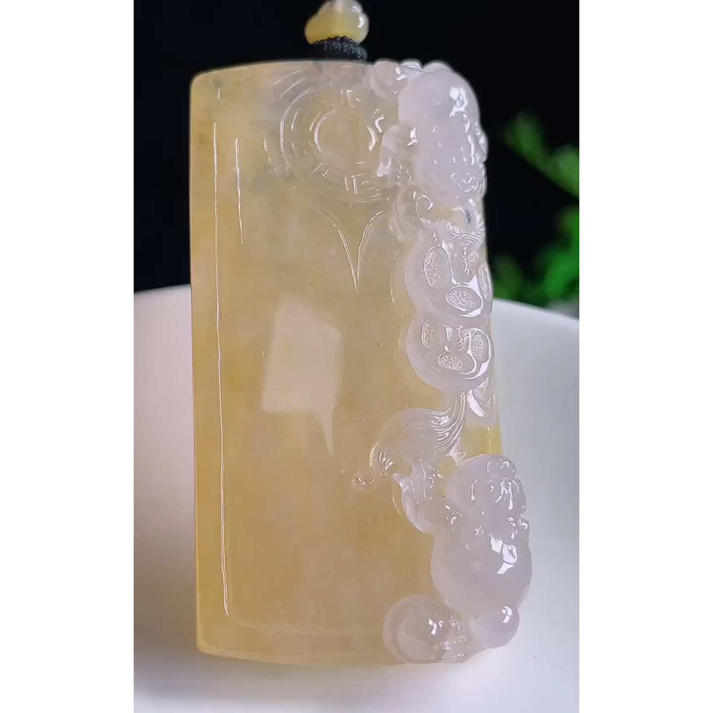 缅甸天然A货玉石翡翠 老坑冰种手工精雕黄翡招财金蟾吊坠