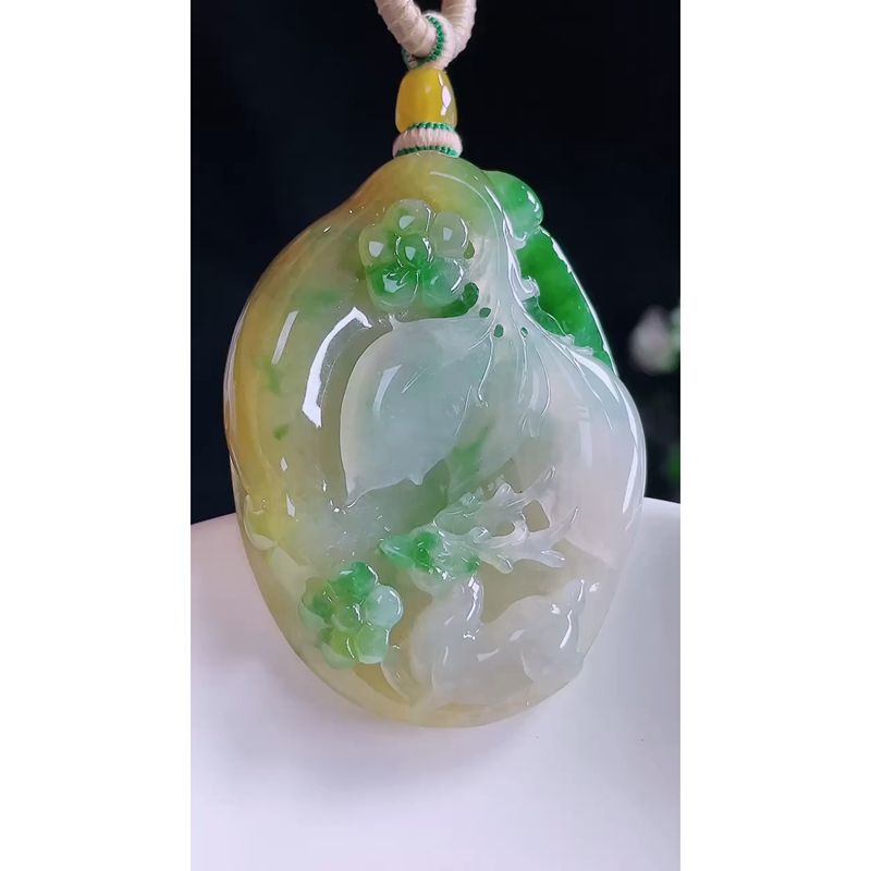 缅甸天然A货玉石翡翠 老坑冰种 手工精雕 黄加绿一路发财吊坠