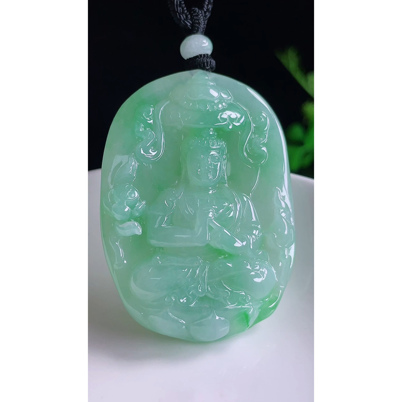缅甸天然A货玉石翡翠 老坑精雕冰种 手工雕刻 果绿大日如来吊坠