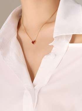 法式ins轻奢风爱心锁骨r链钛钢项链镀18k金复古桃心百搭配饰女饰